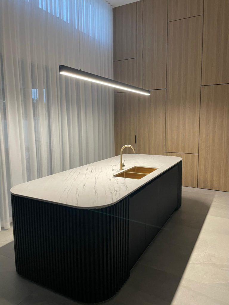 Functional Lighting: Key Differences from Aesthetic Lighting