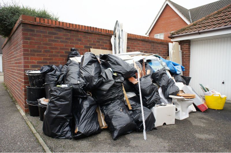 Furniture Removal Experts in Banbury: Your Trusted Local Team